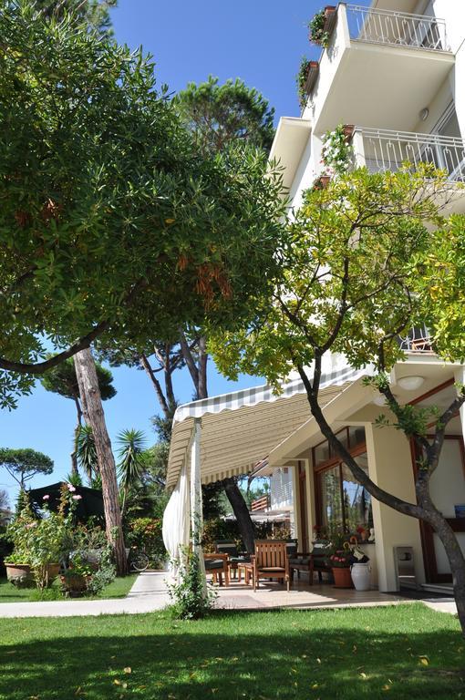 Hotel Etruria Forte dei Marmi Esterno foto